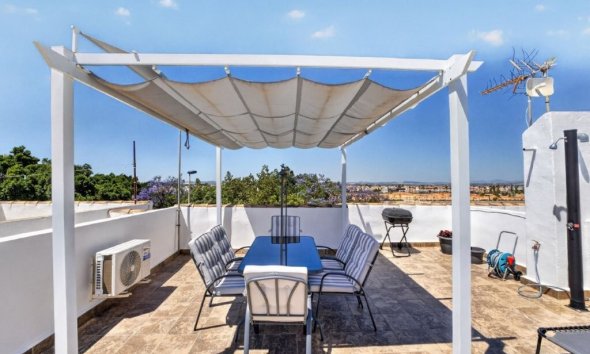 Apartment Penthouse - Revente - Torrevieja -
                Jardin del Mar