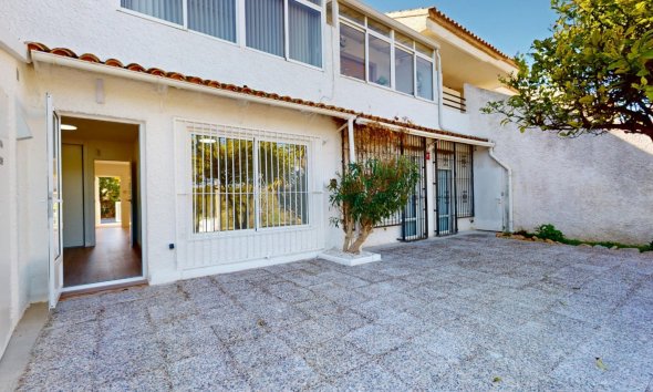 Apartment - Resale -
            Orihuela Costa - mjc-74204
