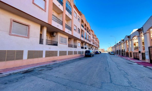 Apartment - Resale - San Isidro - Inland