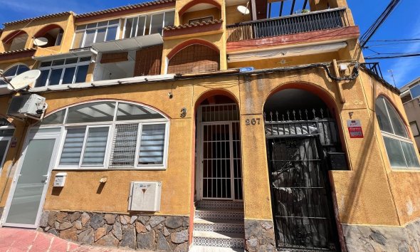 Apartment - Resale - Torrevieja -
                Centro