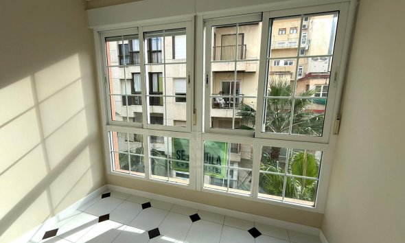 Apartment - Resale - Torrevieja - Centro