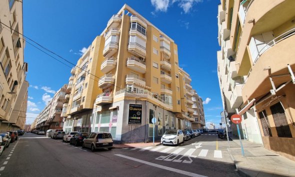 Apartment - Resale - Torrevieja - Habaneras