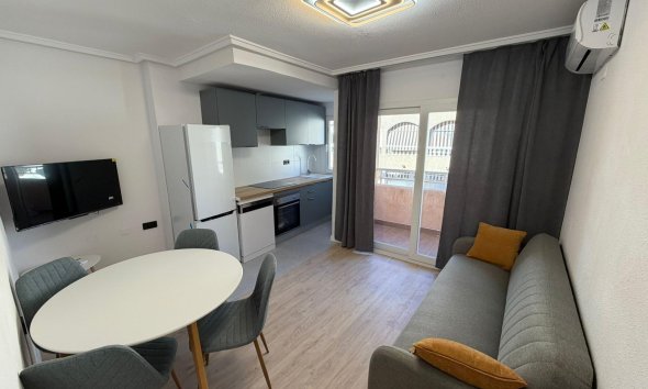 Apartment - Resale - Torrevieja - Playa del Cura