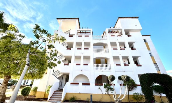 Apartment - Resale - Villamartin -
                Costa Blanca