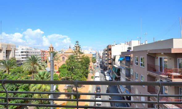 Apartment - Reventa - Torrevieja -
                Centro