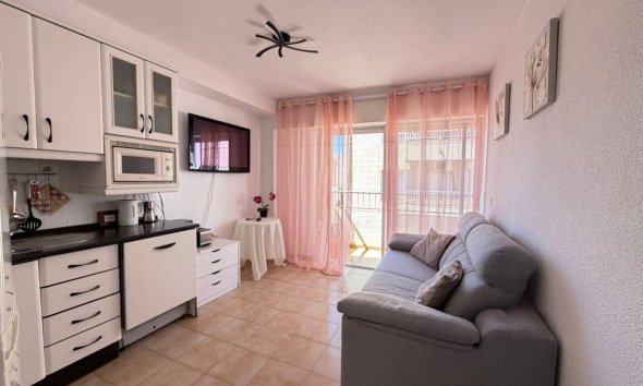 Apartment - Reventa - Torrevieja - Centro
