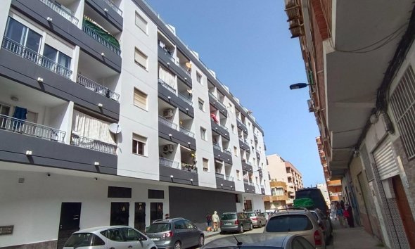 Apartment - Reventa - Torrevieja -
                Centro