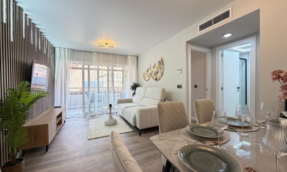 Apartment - Reventa - Torrevieja -
                Estacion De Autobuses