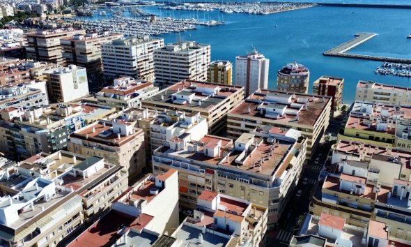 Apartment - Reventa -
            Torrevieja - mjc-32090
