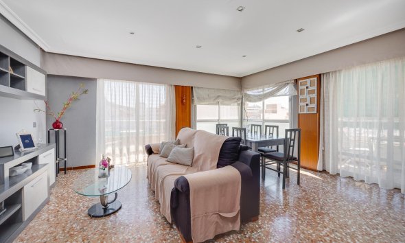 Apartment - Reventa -
            Torrevieja - mjc-52101