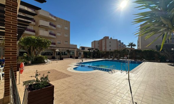 Apartment - Revente - Orihuela Costa - Campoamor