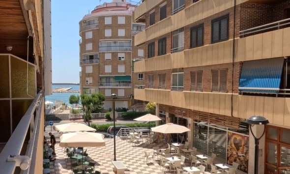 Apartment - Revente - Torrevieja -
                Acequion