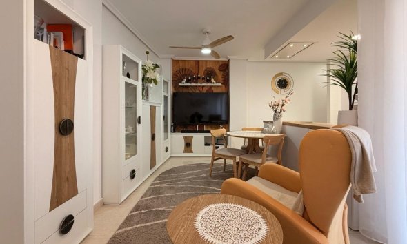 Apartment - Revente - Torrevieja - Centro