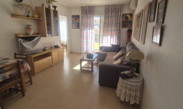 Apartment - Revente - Torrevieja - La Mata Pueblo