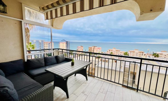 Apartment - Revente - Torrevieja - Miramar - Torre Del Moro