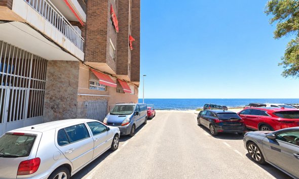 Apartment - Revente - Torrevieja - Playa De Los Naufragos