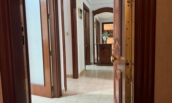 Apartment - Revente - Torrevieja - Playa del Cura