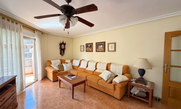 Apartment - Revente - Torrevieja - Playa del Cura