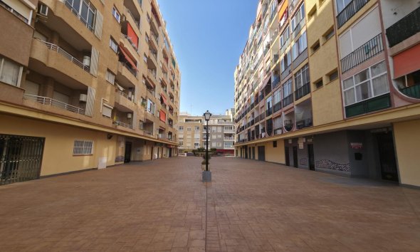 Apartment - Revente - Torrevieja - Playa del Cura