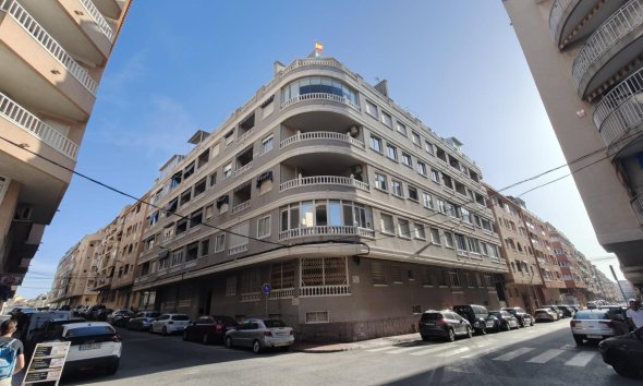 Apartment - Revente - Torrevieja - Playa del Cura