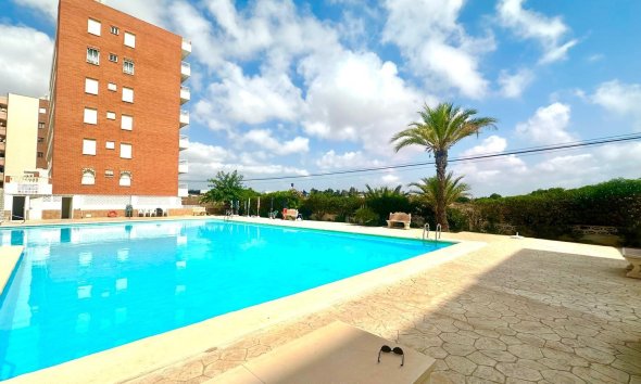Apartment - Revente - Torrevieja - Punta Prima