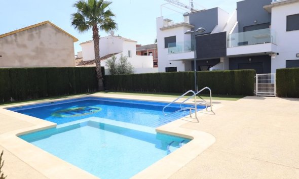 Bungalow - Revente - Pilar de la Horadada -
                Costa Blanca