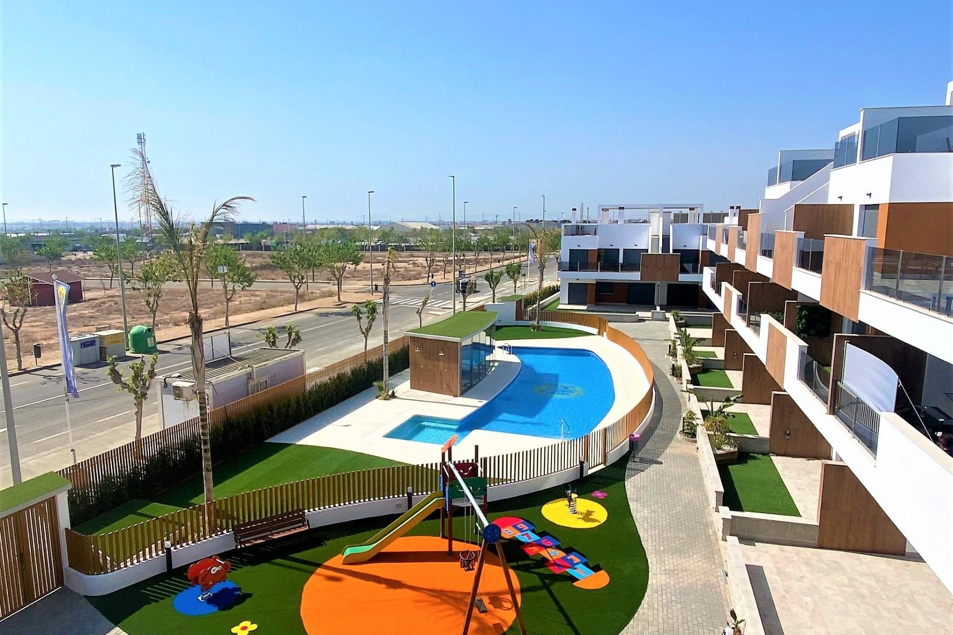 New Build - Bungalow -
Pilar de la Horadada - Polideportivo