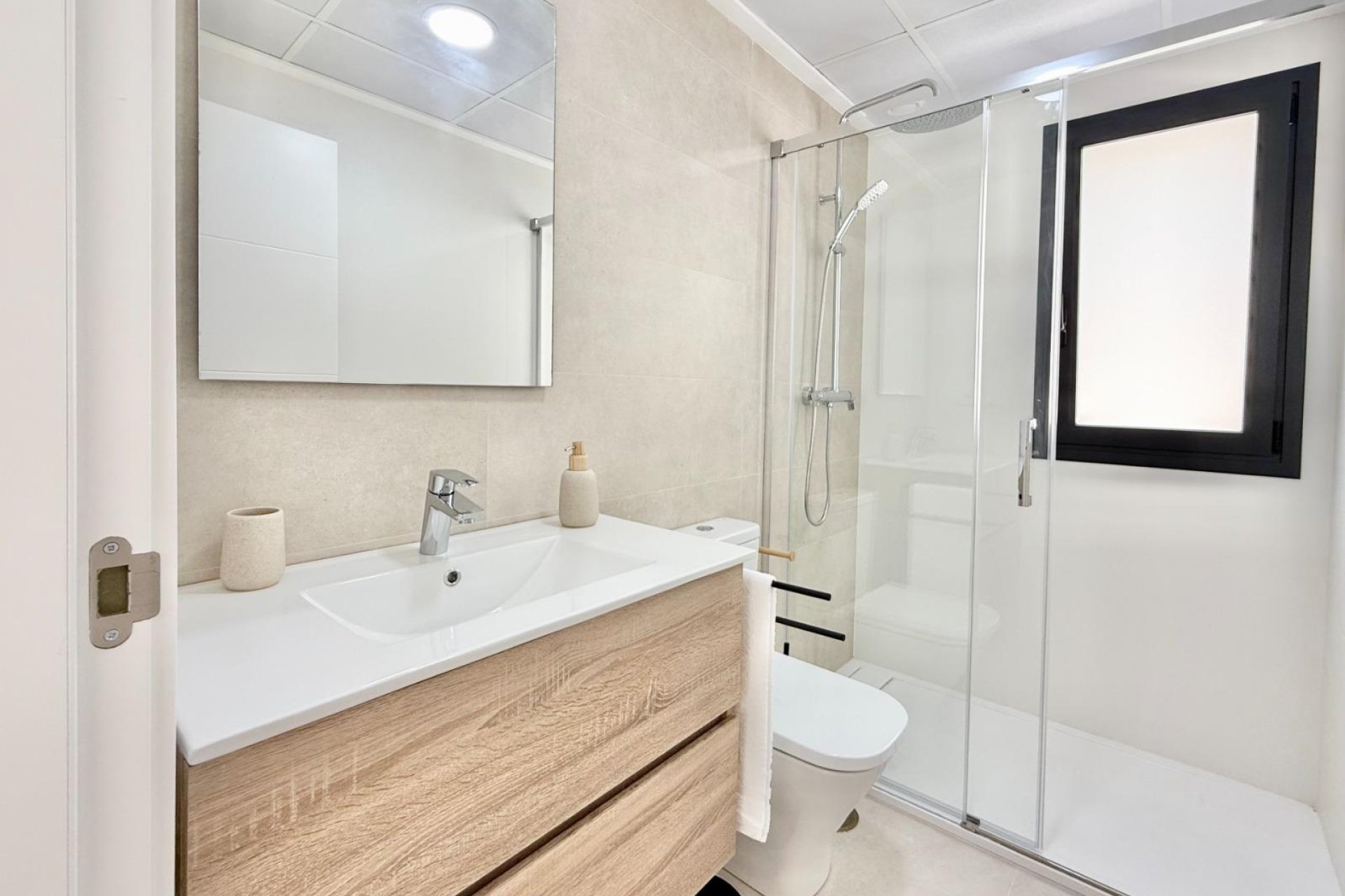 New Build - Town House -
Cox - San Fernando