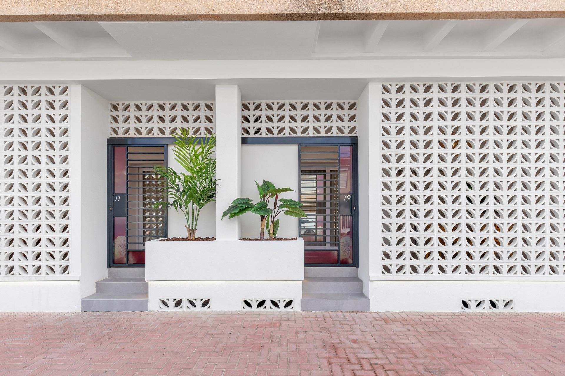 Nouvelle construction - Apartment -
Torrevieja - Playa Los Naufragos