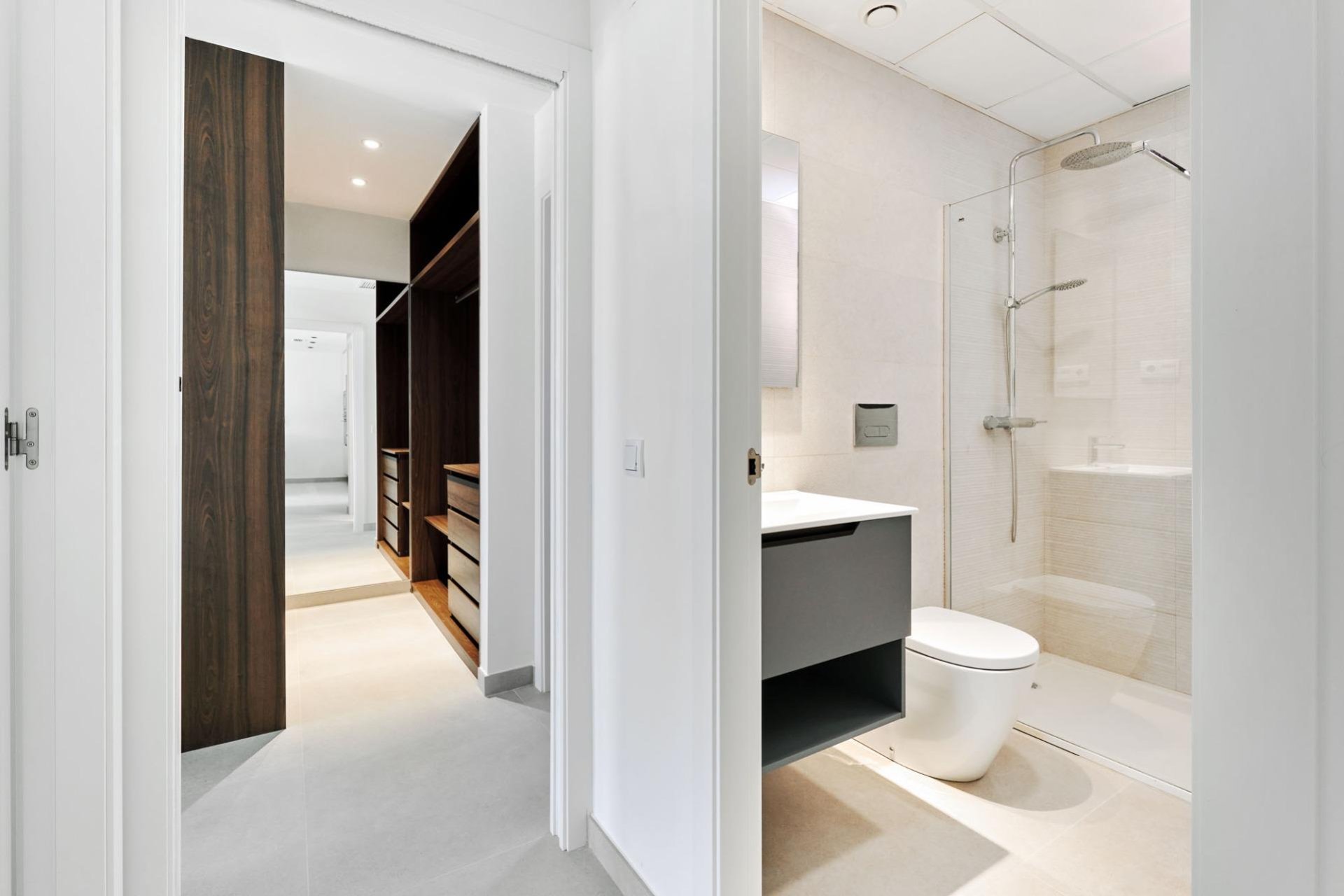 Obra nueva - Bungalow -
Torrevieja - Villa Amalia