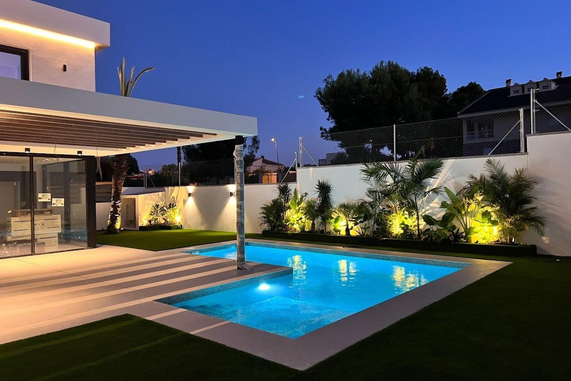 Obra nueva - Town House -
Orihuela Costa - Montezenia