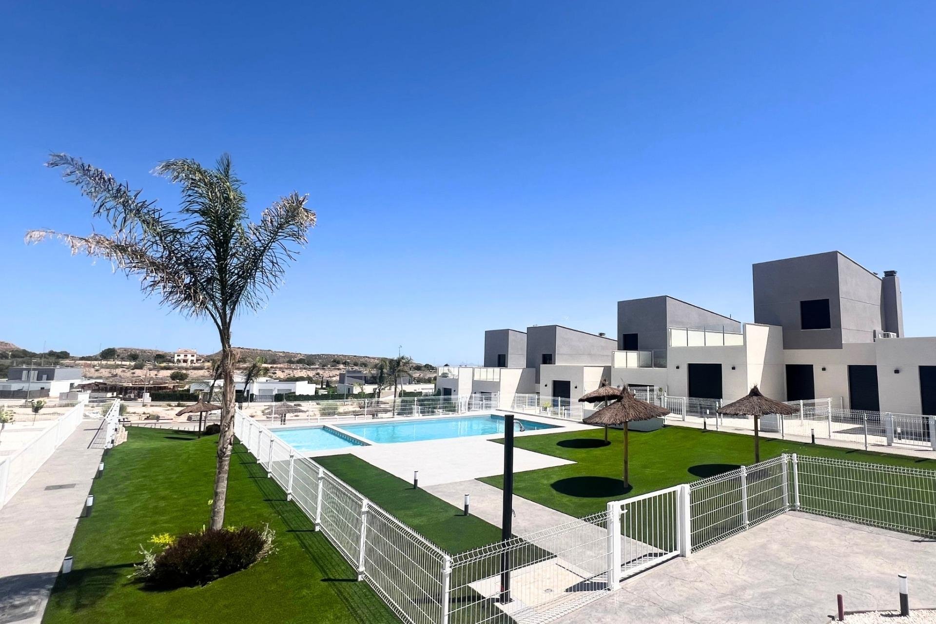 Obra nueva - Villa -
Banos y Mendigo - Altaona Golf