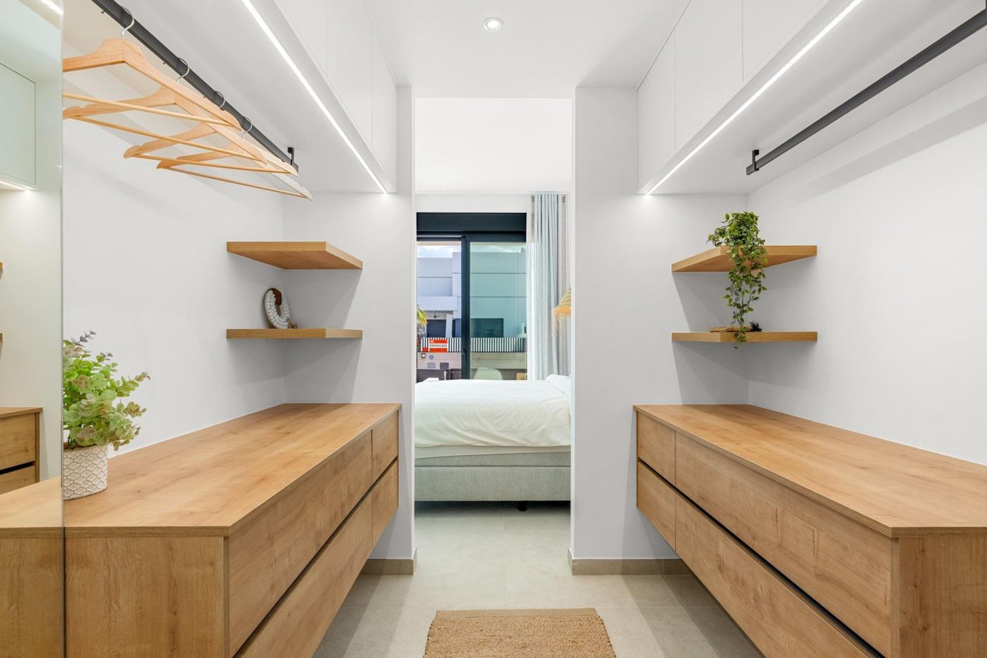 Obra nueva - Villa -
Dolores - Sector 3