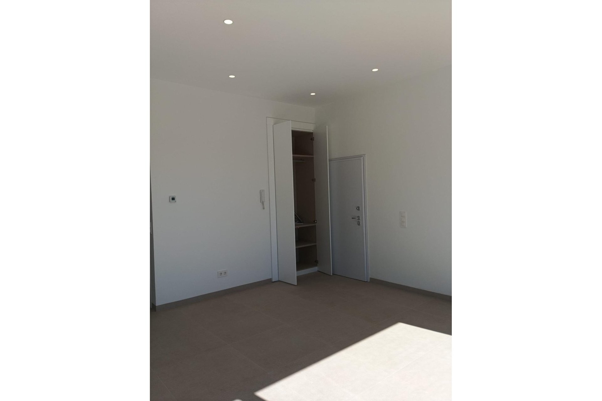 Obra nueva - Villa -
Pilar de la Horadada - Roda Golf