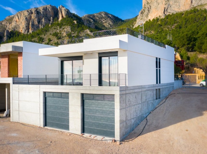 Obra nueva - Villa -
Polop - Urbanizaciones