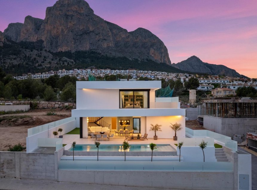 Obra nueva - Villa -
Polop - Urbanizaciones