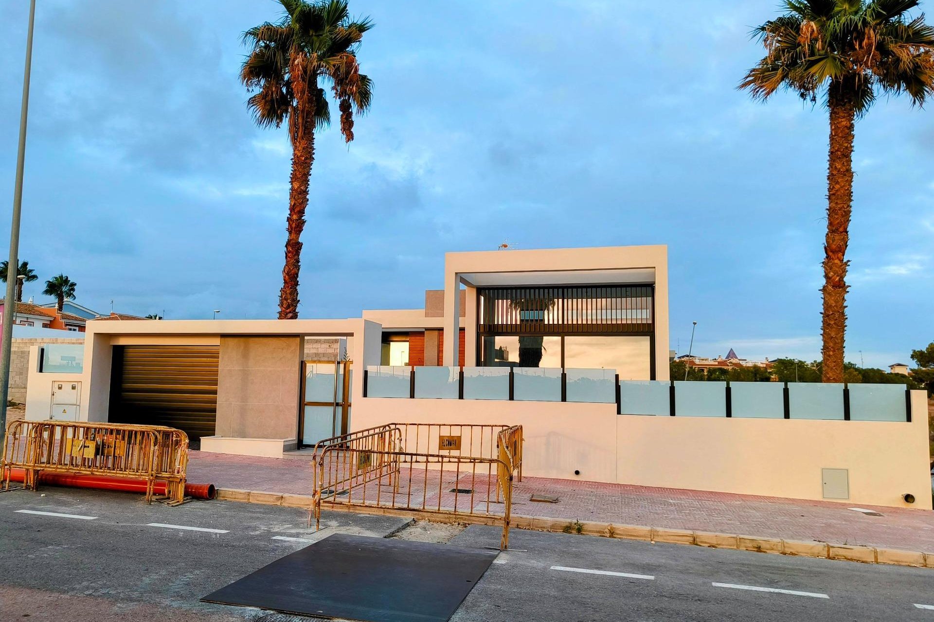 Obra nueva - Villa -
Rojales - Doña Pepa