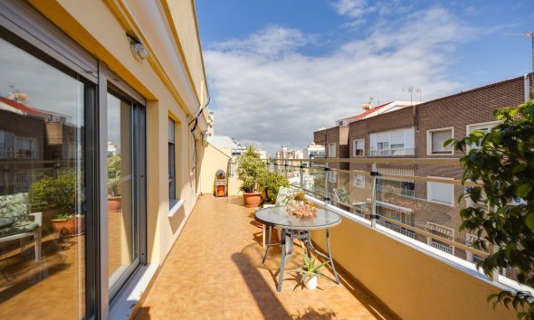 Penthouse - Resale - Torrevieja -
                Centro