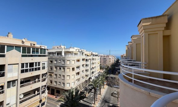 Penthouse - Resale - Torrevieja -
                Playa del Cura