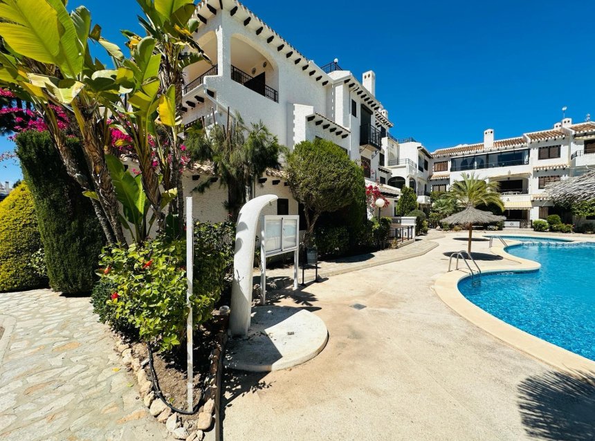 Resale - Apartment -
Cabo Roig