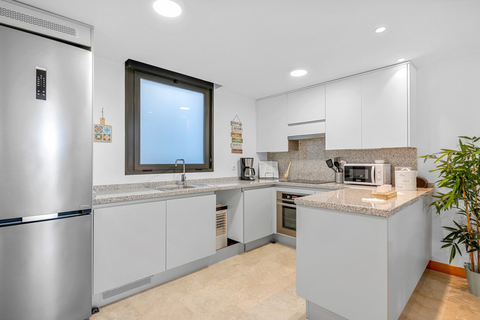 Resale - Apartment -
Campoamor - Costa Blanca