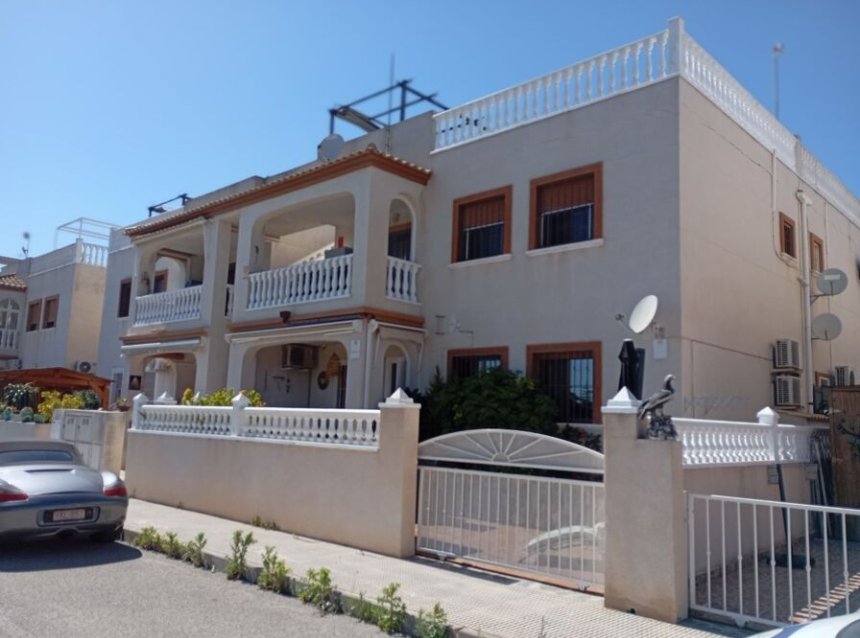 Resale - Apartment -
Daya Vieja - Costa Blanca