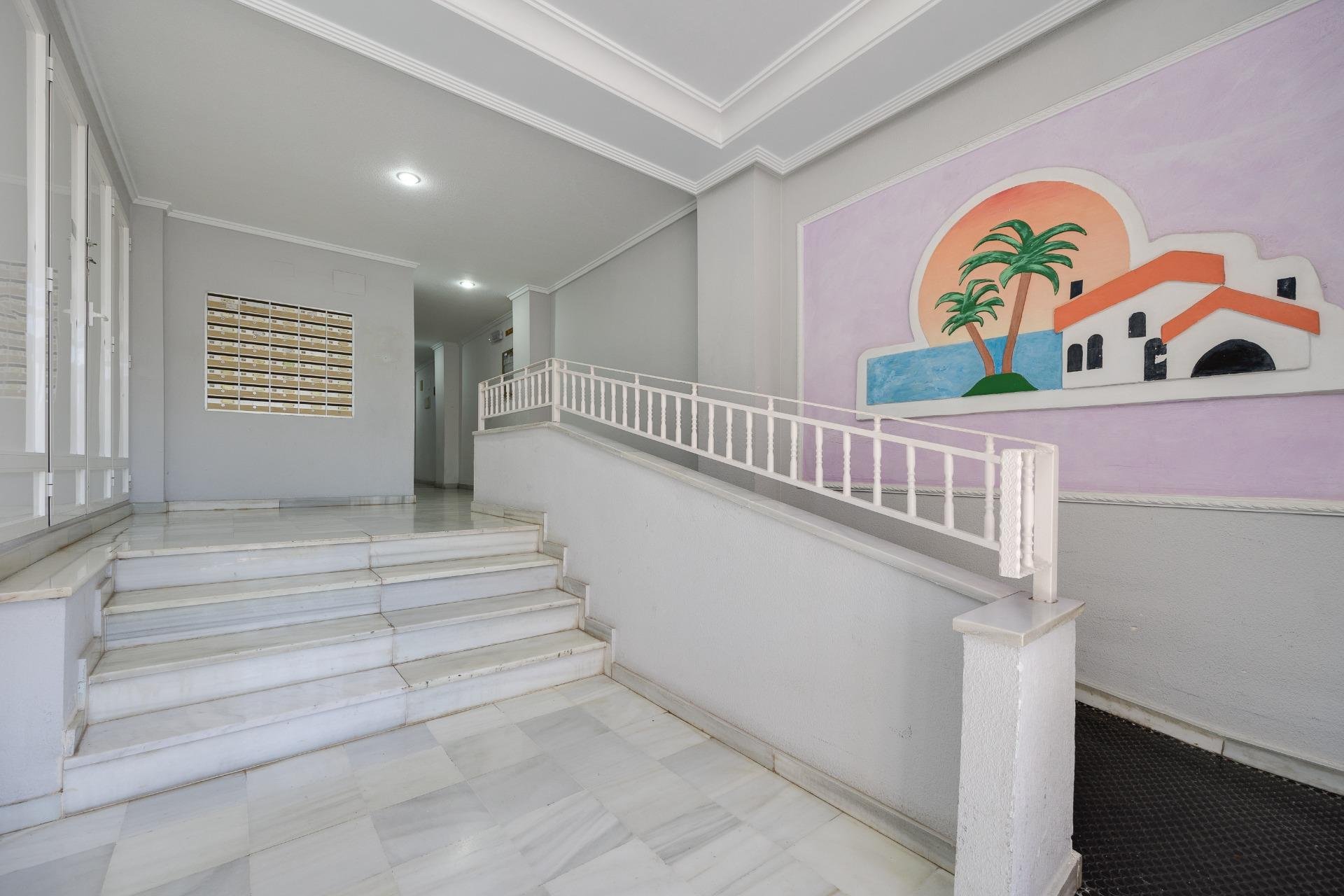 Resale - Apartment -
Guardamar del Segura - Pueblo