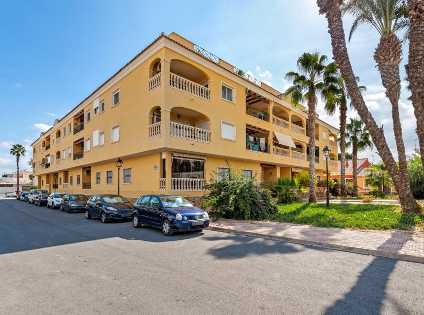 Resale - Apartment -
Jacarilla - Inland