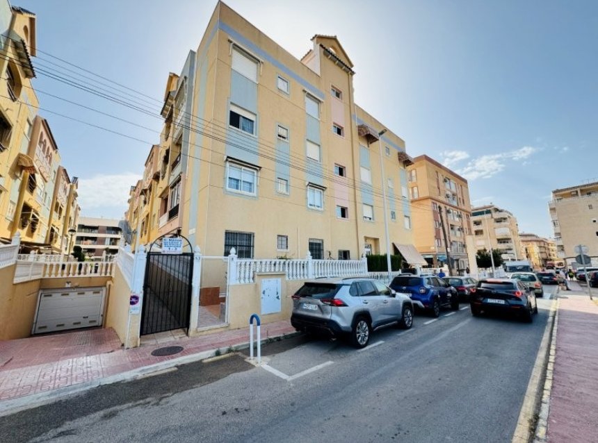 Resale - Apartment -
La Mata - Costa Blanca