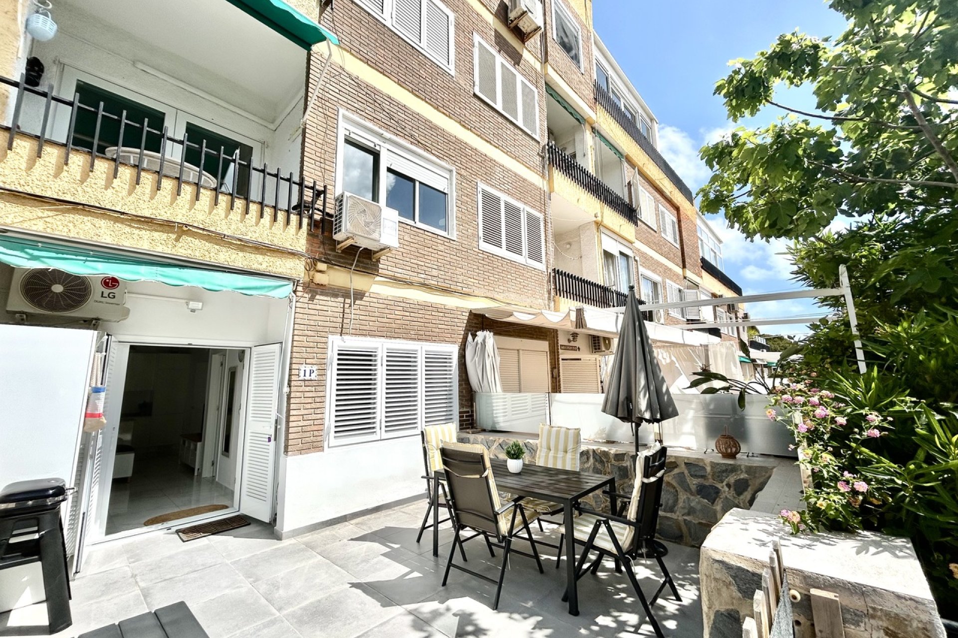 Resale - Apartment -
La Zenia - Costa Blanca