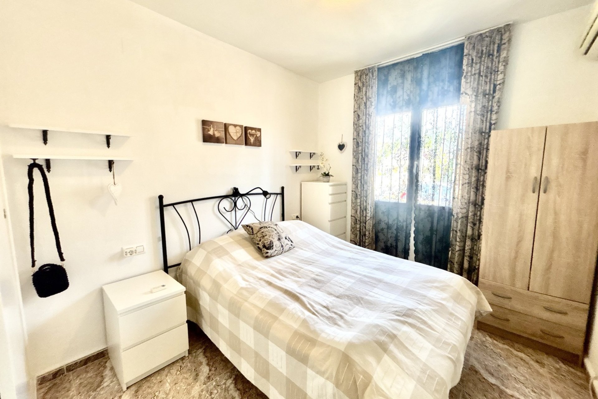 Resale - Apartment -
La Zenia - Costa Blanca