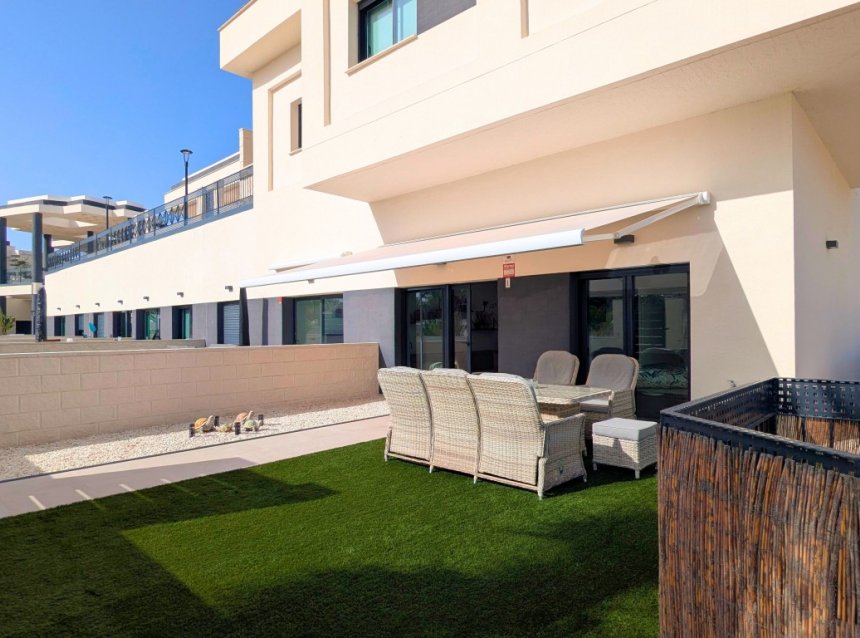Resale - Apartment -
Lo Crispin - Inland