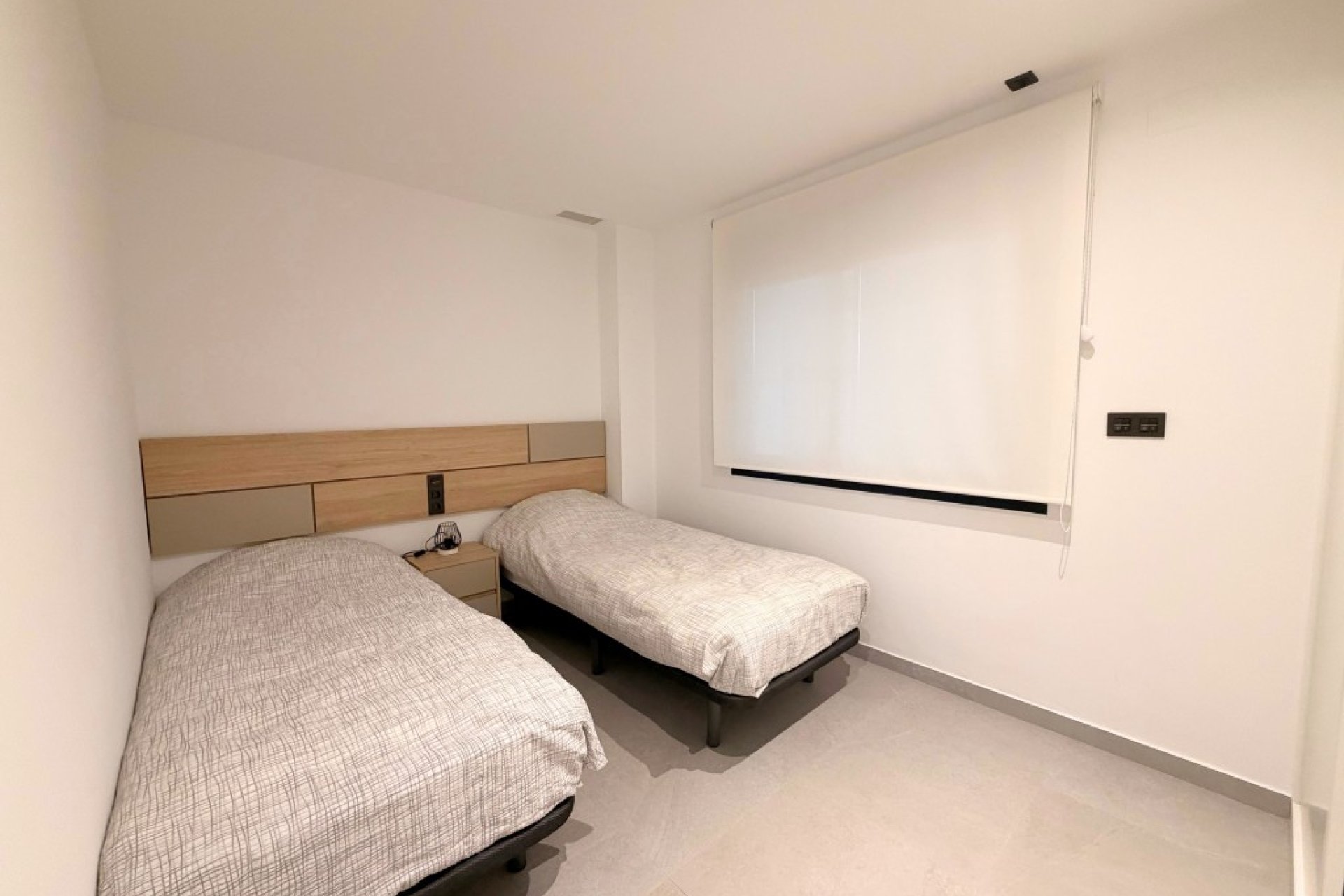 Resale - Apartment -
Lo Crispin - Inland