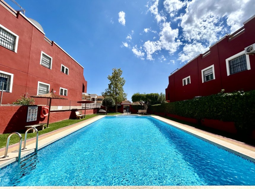 Resale - Apartment -
Los Altos - Costa Blanca